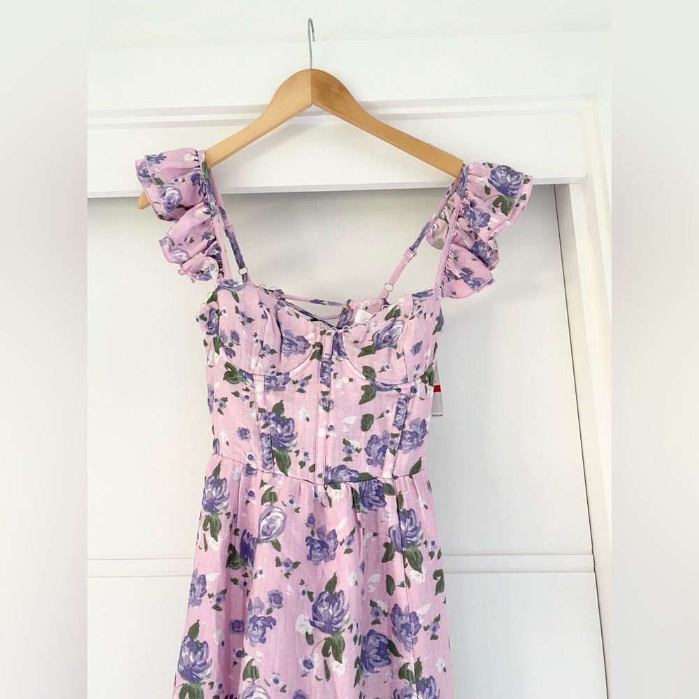 ASTR the Label Wedelia MIDI Dress in Purple Floral - Picture 7 of 8
